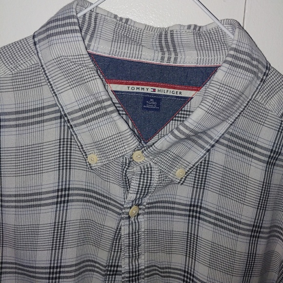 Tommy Hilfiger L/S button up sz XL - Picture 2 of 3